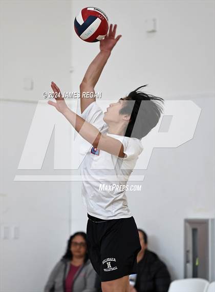Thumbnail 1 in Fremont vs. Hillsdale (Days and Knights Tournament) photogallery.