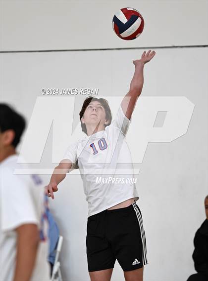 Thumbnail 1 in Fremont vs. Hillsdale (Days and Knights Tournament) photogallery.