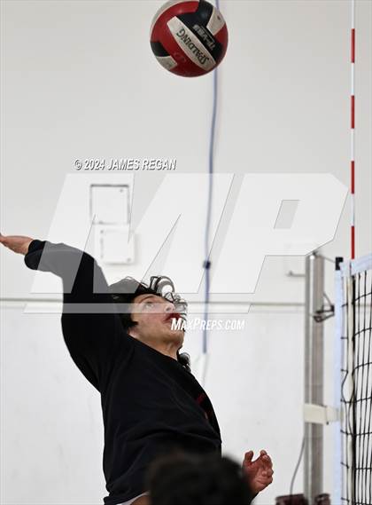 Thumbnail 3 in Fremont vs. Hillsdale (Days and Knights Tournament) photogallery.