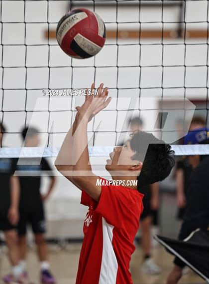 Thumbnail 3 in Fremont vs. Hillsdale (Days and Knights Tournament) photogallery.