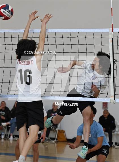 Thumbnail 3 in Fremont vs. Hillsdale (Days and Knights Tournament) photogallery.