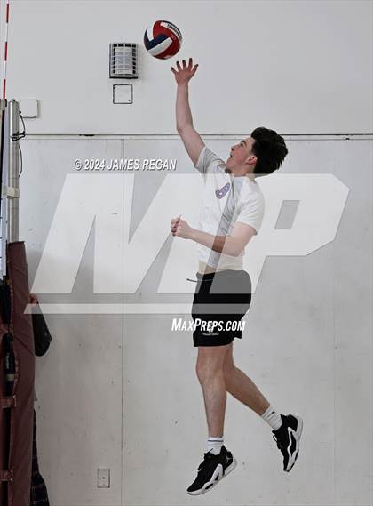 Thumbnail 1 in Fremont vs. Hillsdale (Days and Knights Tournament) photogallery.