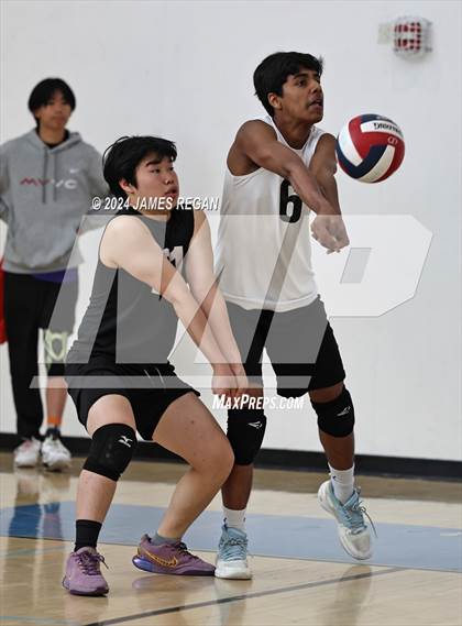 Thumbnail 2 in Fremont vs. Hillsdale (Days and Knights Tournament) photogallery.