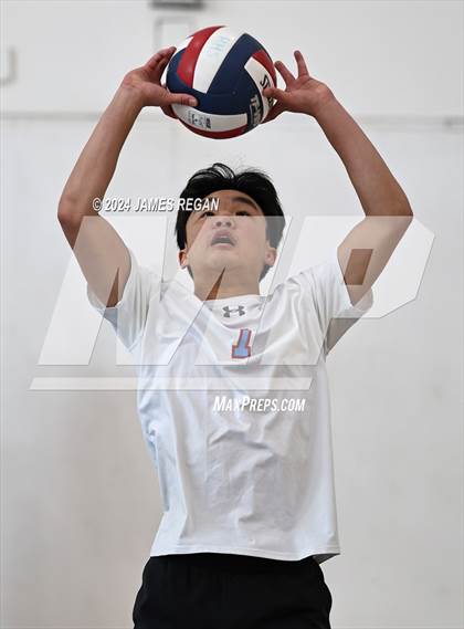 Thumbnail 1 in Fremont vs. Hillsdale (Days and Knights Tournament) photogallery.