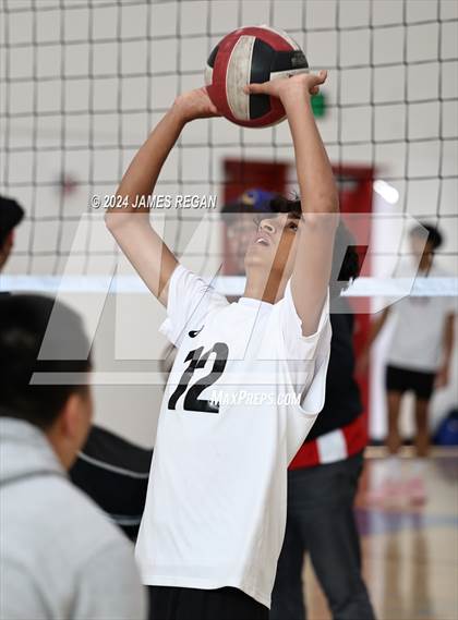 Thumbnail 2 in Fremont vs. Hillsdale (Days and Knights Tournament) photogallery.