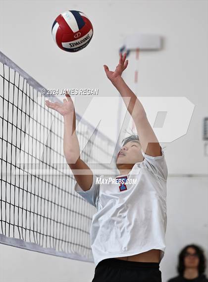 Thumbnail 2 in Fremont vs. Hillsdale (Days and Knights Tournament) photogallery.