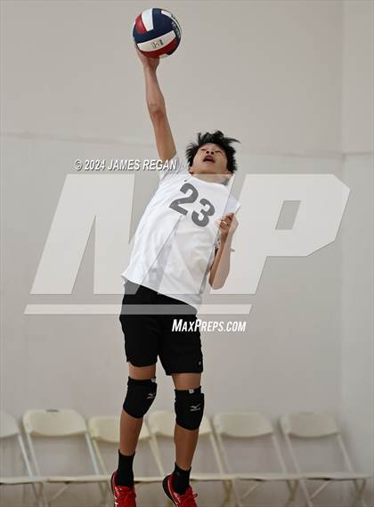 Thumbnail 3 in Fremont vs. Hillsdale (Days and Knights Tournament) photogallery.