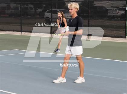 Thumbnail 3 in UIL 4A Tennis Boys and Mixed Doubles Finals photogallery.