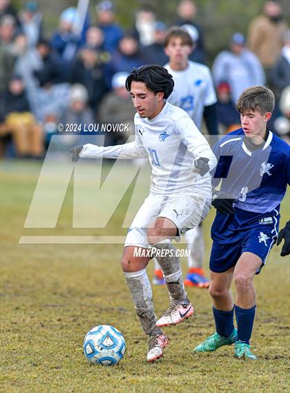 Thumbnail 1 in Bosque vs. Santa Fe Prep (NMAA A-3A Semifinals) photogallery.