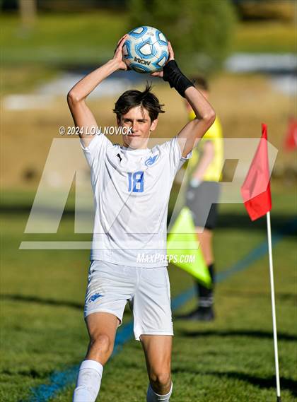 Thumbnail 3 in Bosque vs. Santa Fe Prep (NMAA A-3A Semifinals) photogallery.