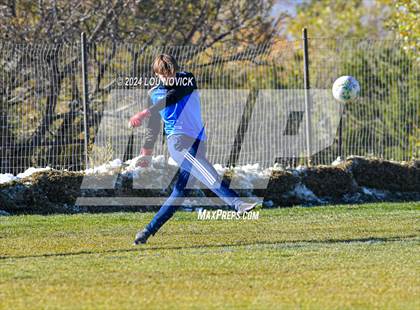 Thumbnail 3 in Bosque vs. Santa Fe Prep (NMAA A-3A Semifinals) photogallery.