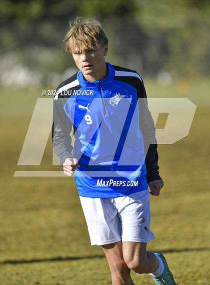 Thumbnail 2 in Bosque vs. Santa Fe Prep (NMAA A-3A Semifinals) photogallery.