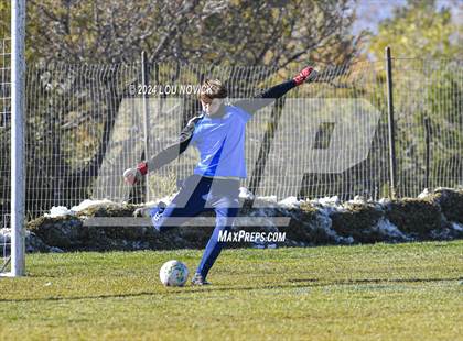 Thumbnail 3 in Bosque vs. Santa Fe Prep (NMAA A-3A Semifinals) photogallery.