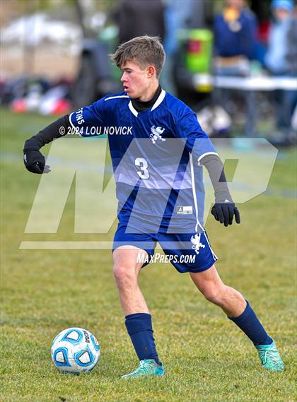 Thumbnail 3 in Bosque vs. Santa Fe Prep (NMAA A-3A Semifinals) photogallery.