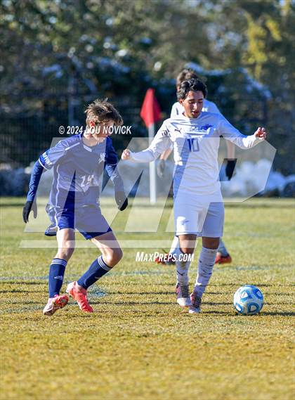 Thumbnail 1 in Bosque vs. Santa Fe Prep (NMAA A-3A Semifinals) photogallery.