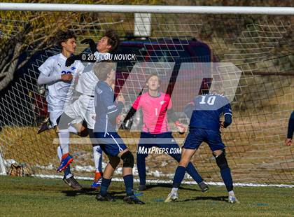 Thumbnail 2 in Bosque vs. Santa Fe Prep (NMAA A-3A Semifinals) photogallery.
