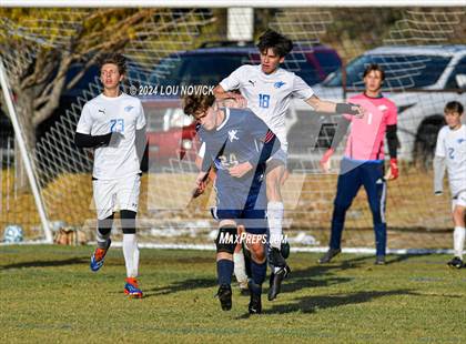 Thumbnail 3 in Bosque vs. Santa Fe Prep (NMAA A-3A Semifinals) photogallery.