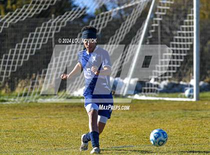 Thumbnail 2 in Bosque vs. Santa Fe Prep (NMAA A-3A Semifinals) photogallery.