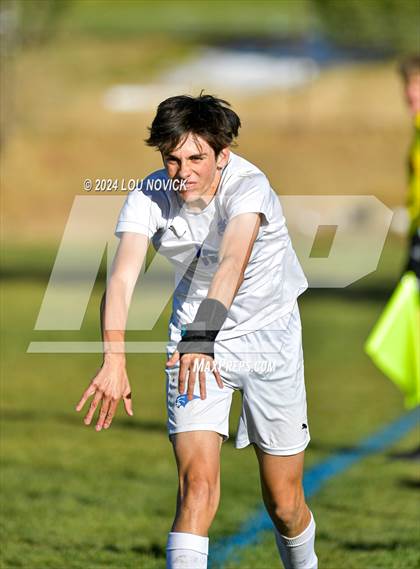 Thumbnail 2 in Bosque vs. Santa Fe Prep (NMAA A-3A Semifinals) photogallery.