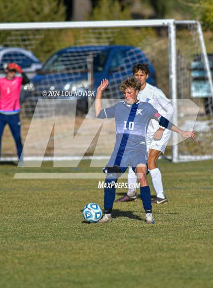Thumbnail 3 in Bosque vs. Santa Fe Prep (NMAA A-3A Semifinals) photogallery.