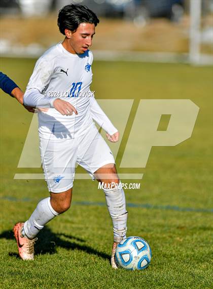 Thumbnail 2 in Bosque vs. Santa Fe Prep (NMAA A-3A Semifinals) photogallery.