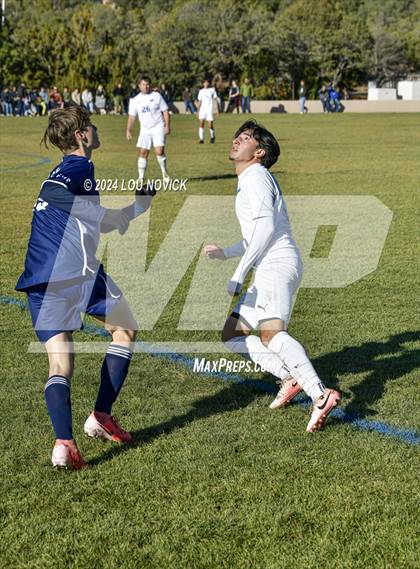 Thumbnail 3 in Bosque vs. Santa Fe Prep (NMAA A-3A Semifinals) photogallery.