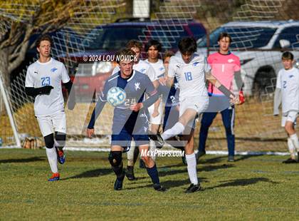 Thumbnail 3 in Bosque vs. Santa Fe Prep (NMAA A-3A Semifinals) photogallery.