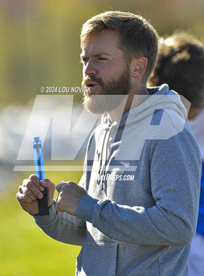 Thumbnail 3 in Bosque vs. Santa Fe Prep (NMAA A-3A Semifinals) photogallery.