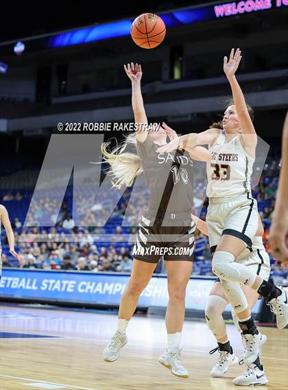 Thumbnail 3 in Robert Lee vs. Sands (UIL 1A State Final) photogallery.