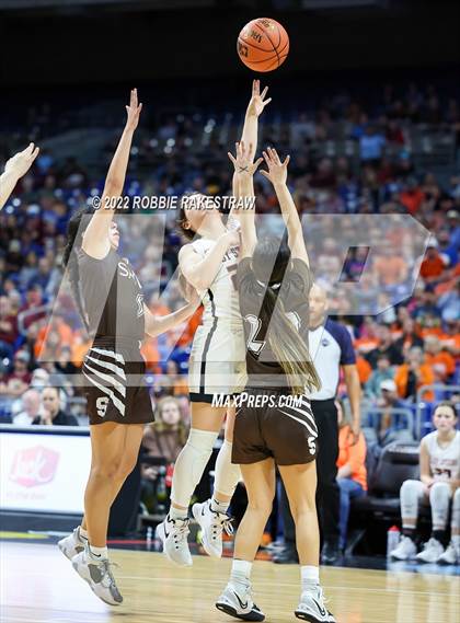 Thumbnail 3 in Robert Lee vs. Sands (UIL 1A State Final) photogallery.