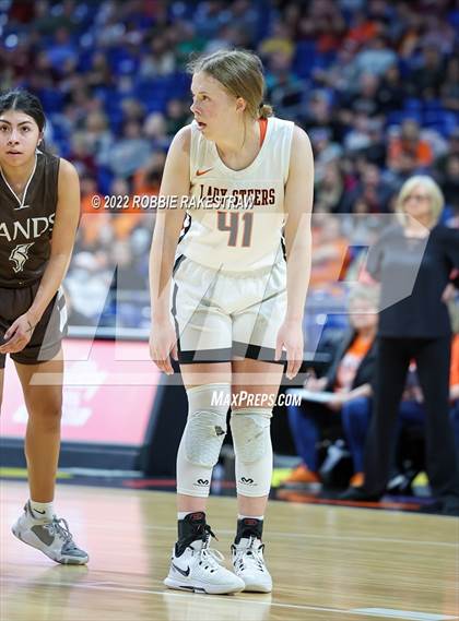 Thumbnail 2 in Robert Lee vs. Sands (UIL 1A State Final) photogallery.