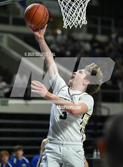 Thumbnail 1 in Notre Dame vs. Manchester (OHSAA DIV VII District Final) photogallery.