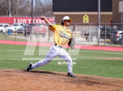Thumbnail 2 in Snyder @ Glen Rose photogallery.