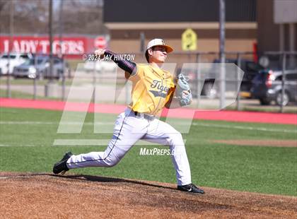 Thumbnail 2 in Snyder @ Glen Rose photogallery.