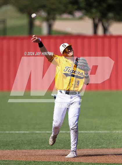 Thumbnail 3 in Snyder @ Glen Rose photogallery.