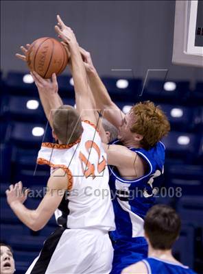 Thumbnail 2 in St. Xavier vs Loveland (Ohio D1 District Final) photogallery.