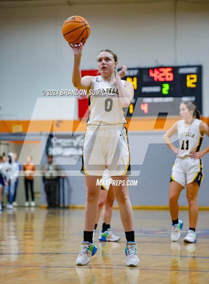 Thumbnail 1 in Isabella vs Thorsby (Chilton County Tournament) photogallery.