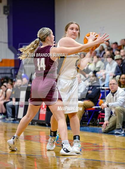 Thumbnail 3 in Isabella vs Thorsby (Chilton County Tournament) photogallery.