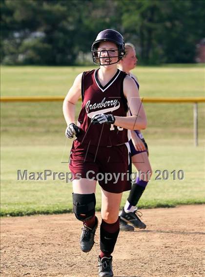 Thumbnail 1 in Karns City vs Cranberry (PIAA District 9 AA Semifinals) photogallery.