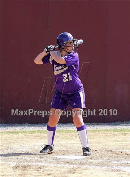 Thumbnail 1 in Karns City vs Cranberry (PIAA District 9 AA Semifinals) photogallery.