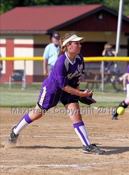 Thumbnail 3 in Karns City vs Cranberry (PIAA District 9 AA Semifinals) photogallery.