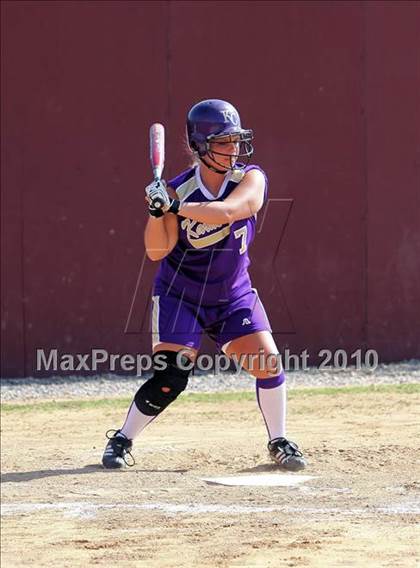 Thumbnail 1 in Karns City vs Cranberry (PIAA District 9 AA Semifinals) photogallery.