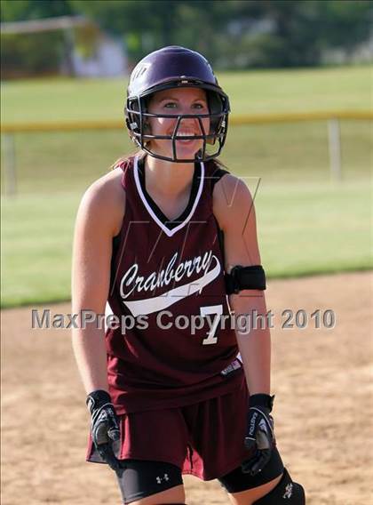 Thumbnail 3 in Karns City vs Cranberry (PIAA District 9 AA Semifinals) photogallery.