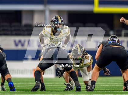 Thumbnail 2 in Woodville @ Gunter (UlL 3A Division II Football Final) photogallery.