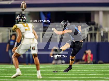 Thumbnail 1 in Woodville @ Gunter (UlL 3A Division II Football Final) photogallery.