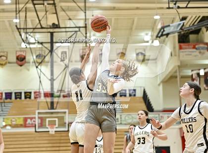 Thumbnail 2 in Noblesville vs Norwell photogallery.