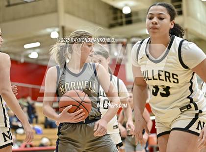 Thumbnail 3 in Noblesville vs Norwell photogallery.