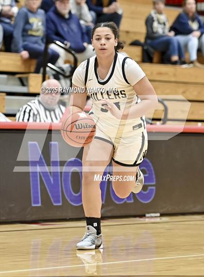 Thumbnail 3 in Noblesville vs Norwell photogallery.