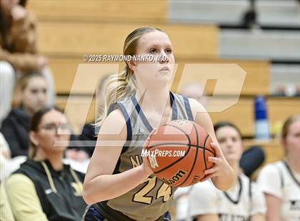 Thumbnail 1 in Noblesville vs Norwell photogallery.