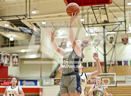 Thumbnail 1 in Noblesville vs Norwell photogallery.